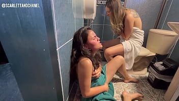 Play My coworker doesn't care if I hear her sexual call!!!