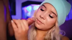 Play Sexy Teen Latina Camslut Gives Footjob