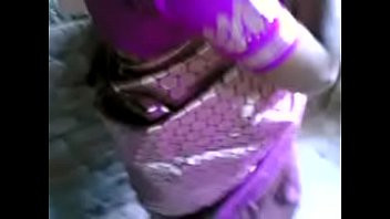 Play TAMIL MAID IN SILK SAREE FUCKING
