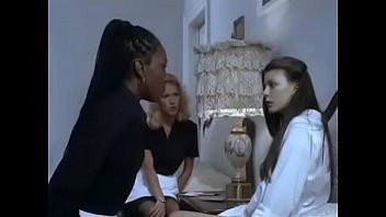 Play Brigitte Lahaie, Lidie Ferdics e Julia Perrin - Secrets d'adolescentes 7