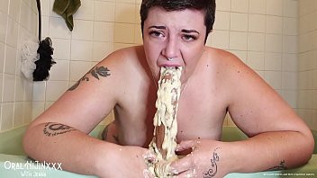 Play Puke slut 17